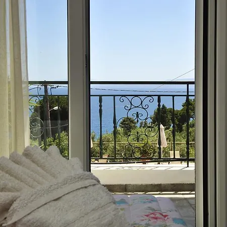 Nina Areti Platanias (Skiathos)